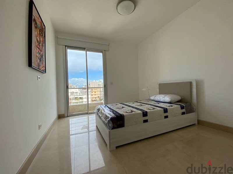 Very Modern apartment in a luxurious building in Achrafieh 12