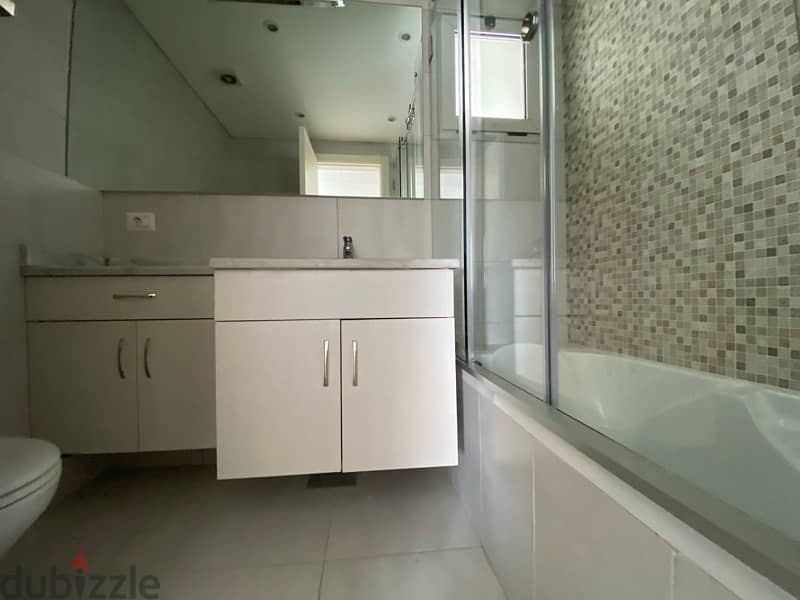 Very Modern apartment in a luxurious building in Achrafieh 15