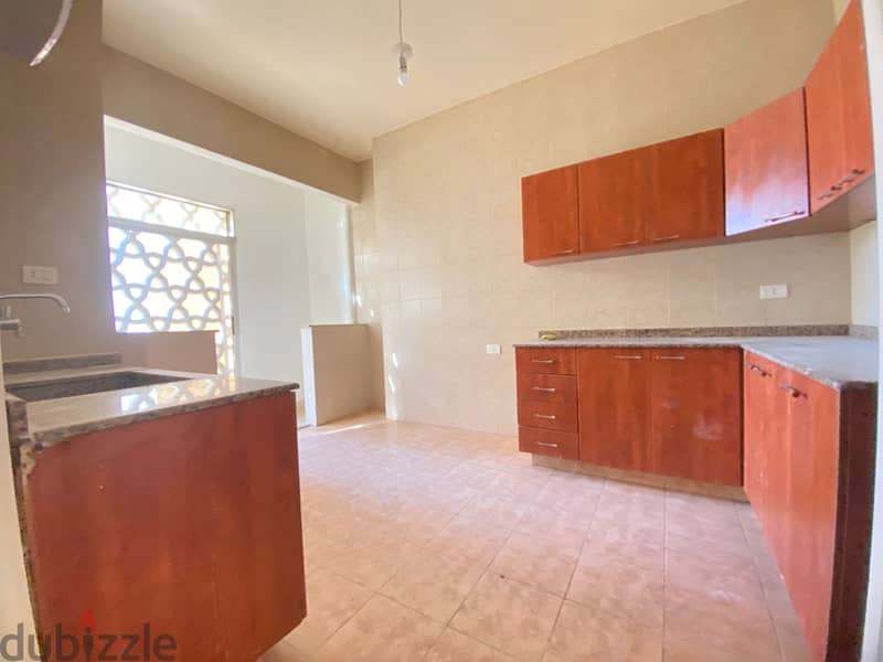 Apartment for rent In Ramle Baydaشقة للايجار 1