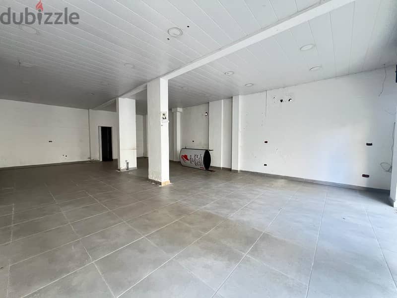 Hazmiyeh | 110m² Shop | Open Space | Bathroom | Kitchenette 2