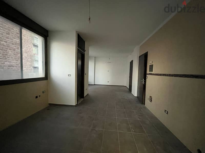 Luxury Living in Sehaile: Apartment with Panoramic Views for Sale 6