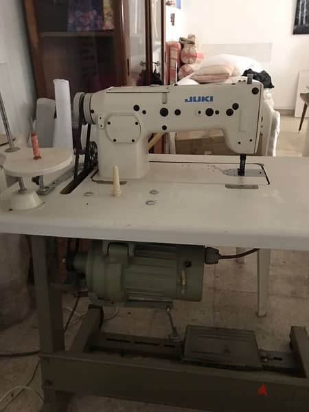 Sewing Machine JUKI LZ-586 1