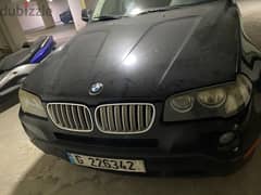 BMW X3 2010 black inside and outside, dwelib jded w manfoud,