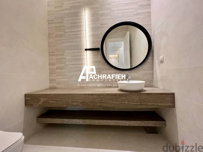 Apartment For Sale In Achrafieh - شقة للبيع في الأشرفية 7