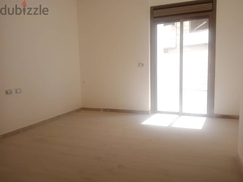 Apartment for sale in Baabdath شقة للبيع في بعبدات 9