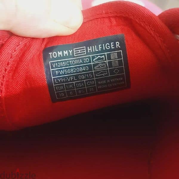 Authentic Tommy Hilfiger Sneakers 5