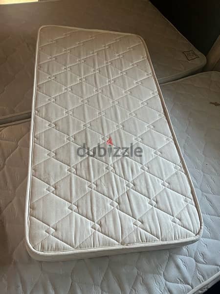 CRIB / BED with MATTRESS 8