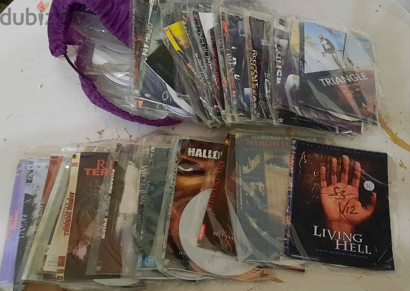 Movies dvd. Many cds with great variety 0