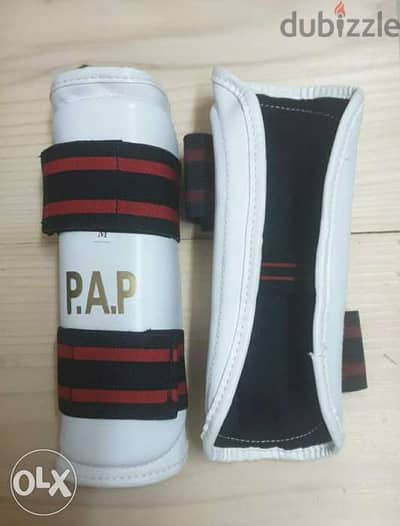 Taekwondo hand protector