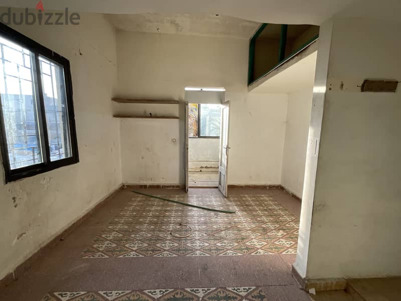 RWB205AH - Commercial property with Land for rent in Jbeil 9