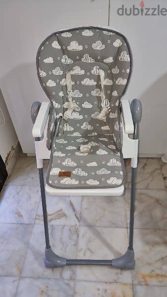 3 lorelli high chairs in very good and clean condition 4