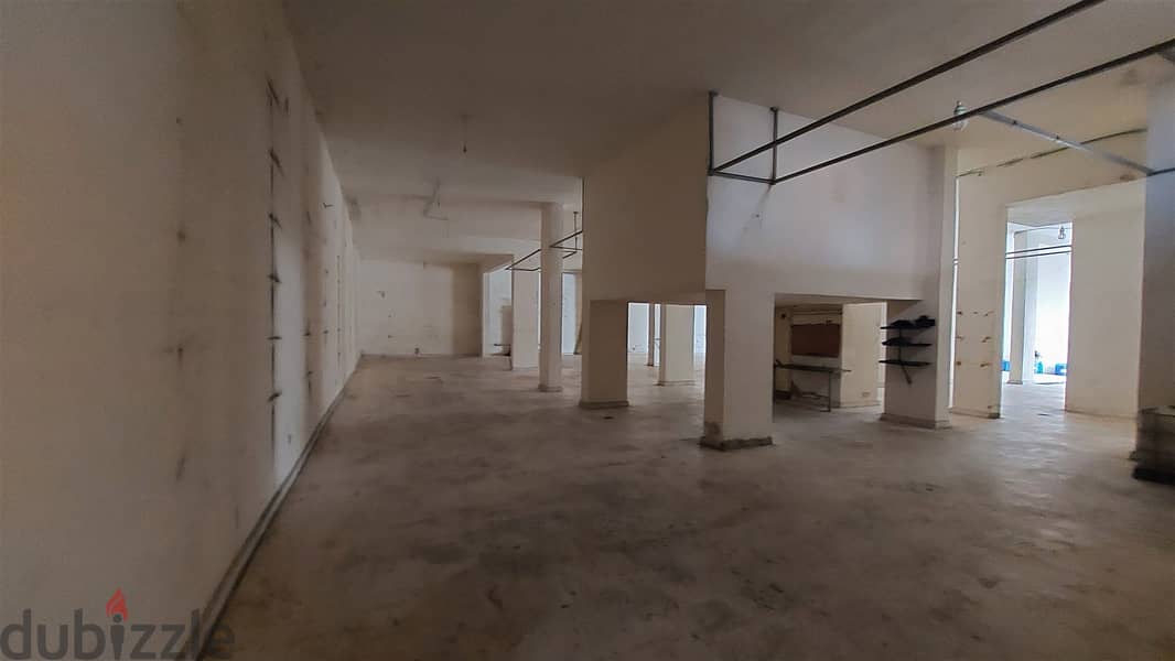 Warehouse With Office In Mezher for sale  مستودع  مع مكتب في مزهرللبيع 5