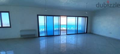 Apartment with sea view in Jal el Dib for Saleشقة مطلة على البحر