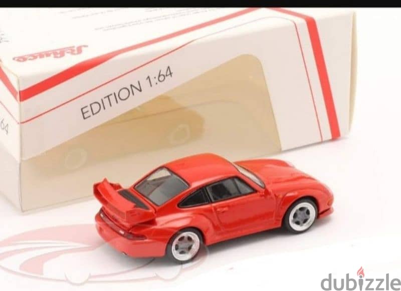 Porsche (993) GT2 diecast car model 1;64. 4