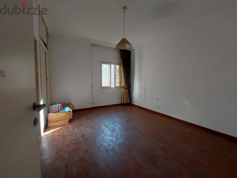 Prime location beautiful apartment in Fassouh Achrafieh for sale! 4