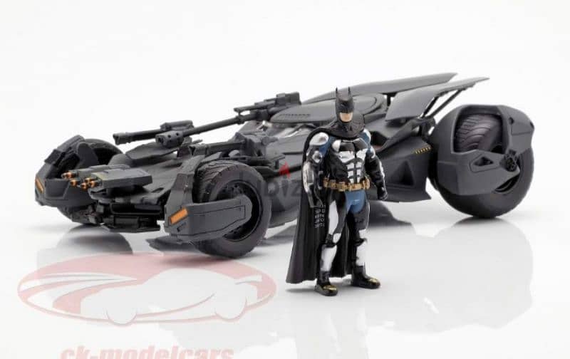 Batmobile (The Movie Justice League '17) diecast car model 1;24. 1