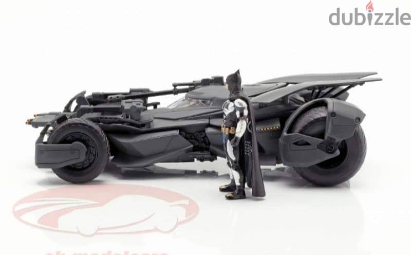 Batmobile (The Movie Justice League '17) diecast car model 1;24. 2