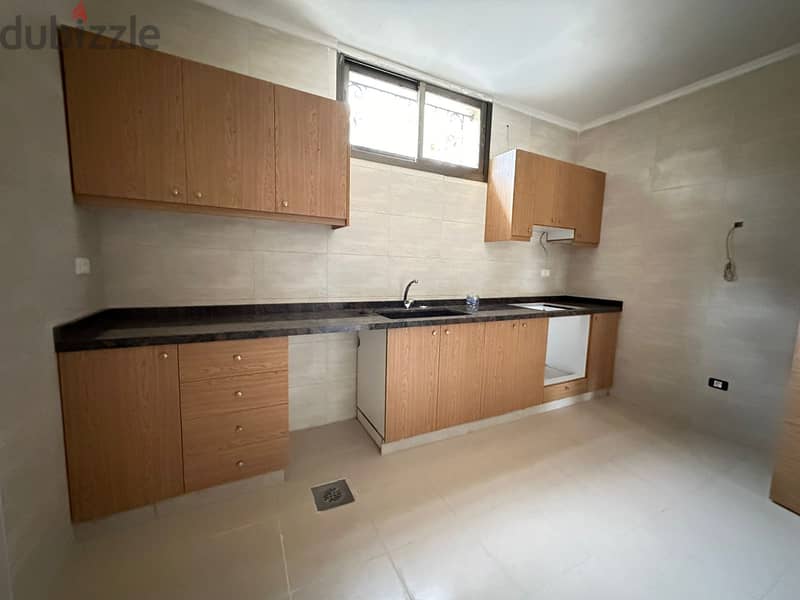 210 m² new apartment for rent in broumana close to Starbucks. 1