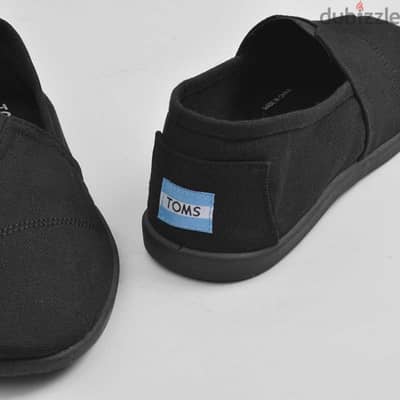 TOMS - Black Slip Ons - NEW