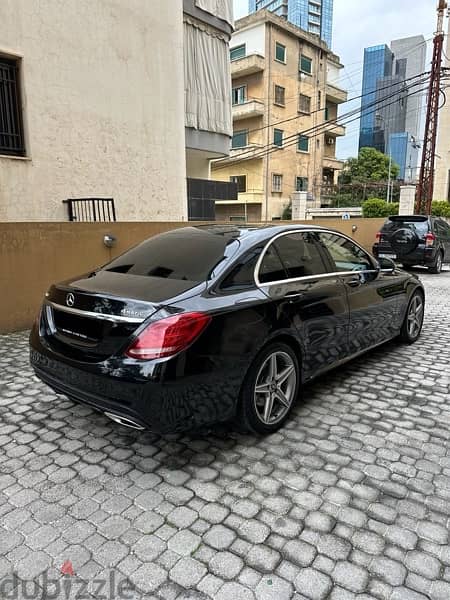 Mercedes C 300 AMG-line 2017 black on black (Low mileage-clean carfax) 3