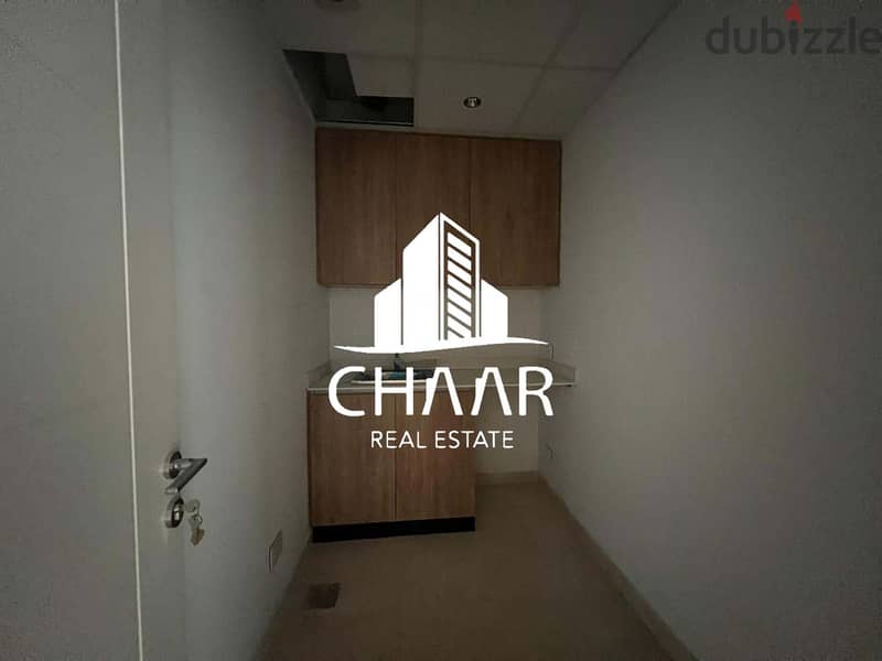 R1771 Office for Rent in Ain Mraiseh 2