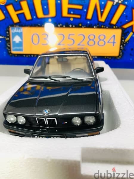 1:18 Scale Diecast model cars in original box BMW M5 10