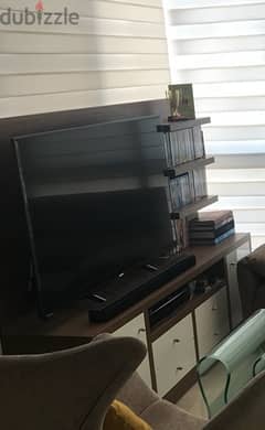 Tv cabinet in excellent condition