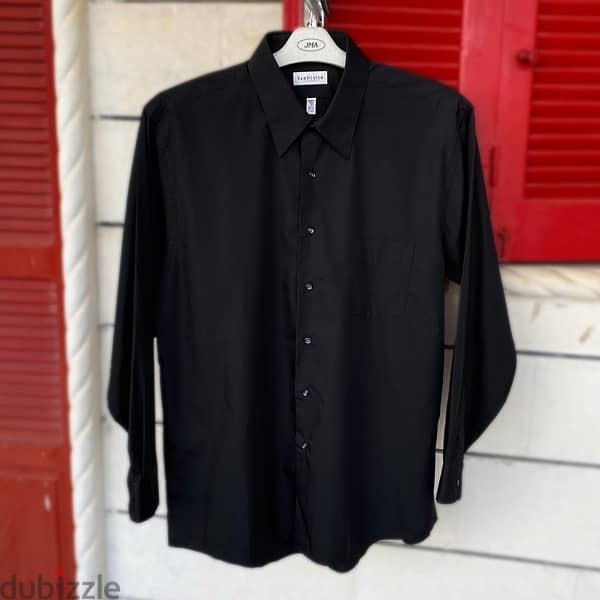 VAN HEUSEN Black Shirt. 1