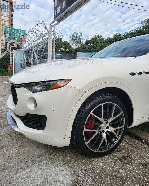 Maserati levante S 2017 SUV luxury clean carfax 1