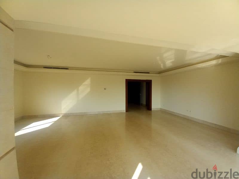 Hot Deal in Jnah Spinney's. Huge apartment. New 3