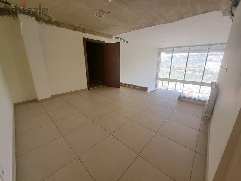 Elegant Duplex Living: 5-Bedroom Residence in Hazmieh for Sale 7