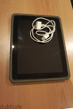 ipad 1 , very good, with cover and cable
