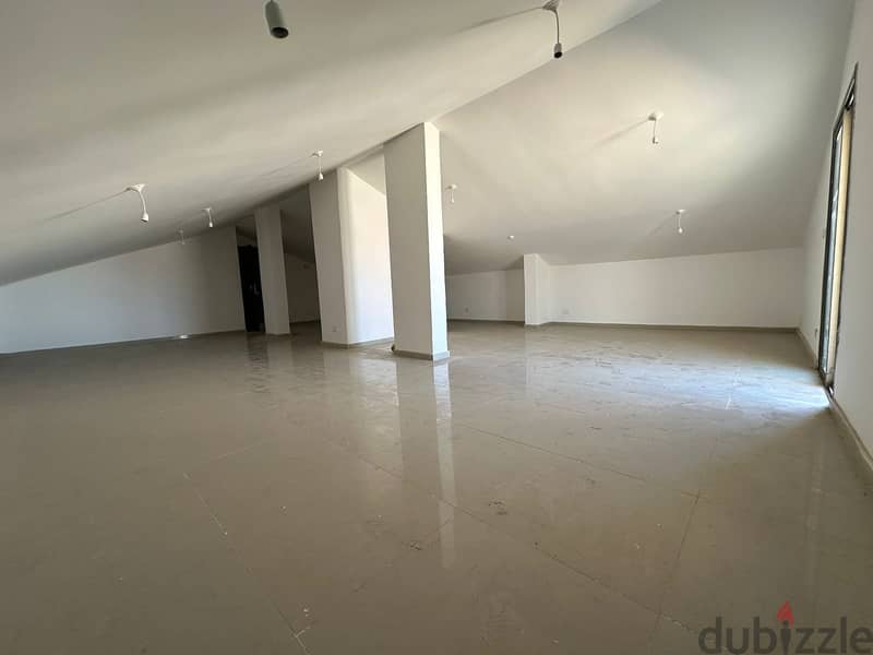371 m² Duplex Apartment for sale in Rabweh! 8