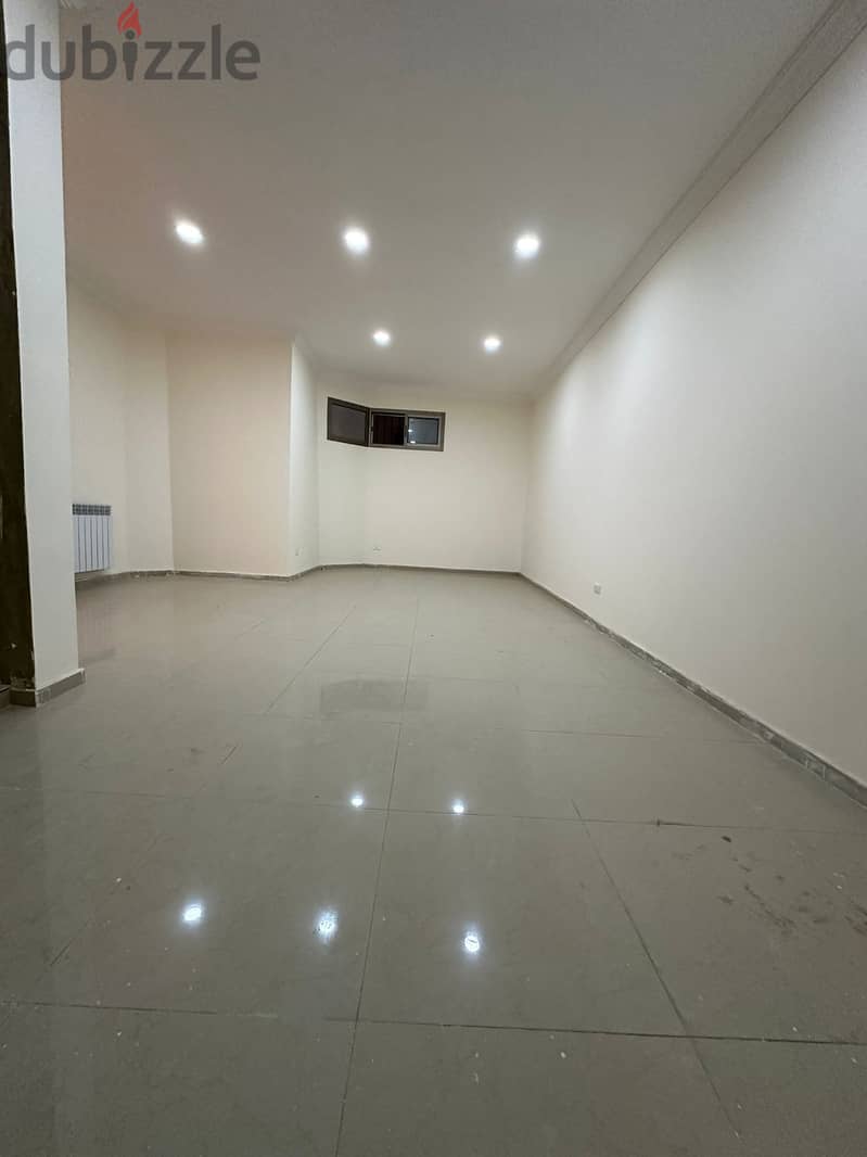 226 m² + 93 m² Garden  Apartment For Sale in Rabweh! 9