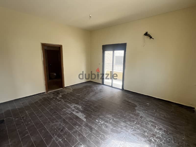 RWB103SK - Well maintained apartment for sale in Aakbe, Zgharta 2