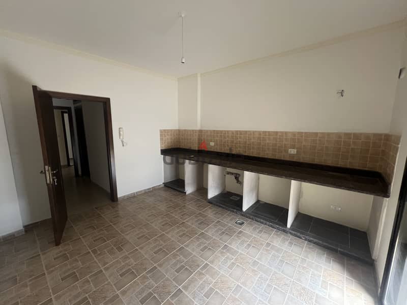 RWB105SK - Well maintained apartment for sale in kfarhata, Zgharta. 2