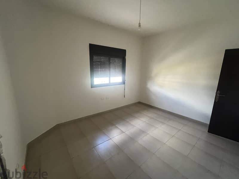 RWB106SK - Well maintained apartment for sale in kfarhata, Zgharta. 3