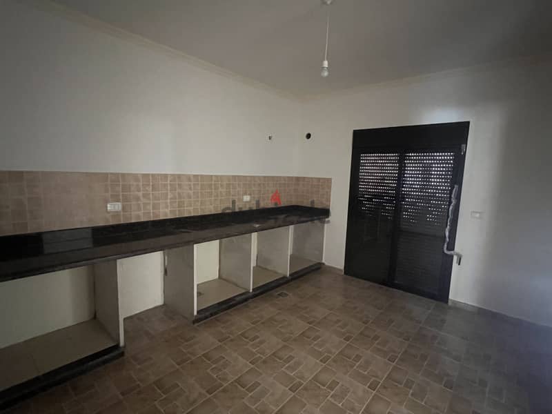 RWB106SK - Well maintained apartment for sale in kfarhata, Zgharta. 9