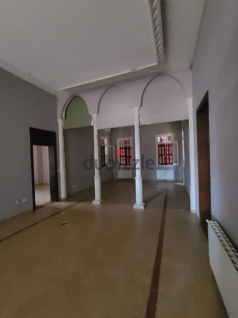 Residence for rent in Achrafieh 12