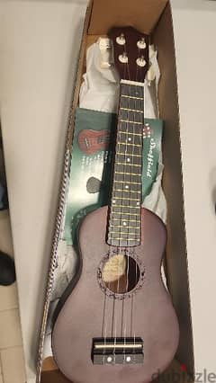 brand-new German handmade ukulele