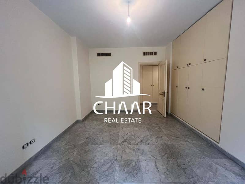R1784 Immense Apartment for Sale in Tallet Khayyat 5