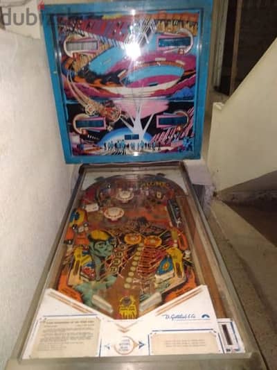 pinball flipper machine