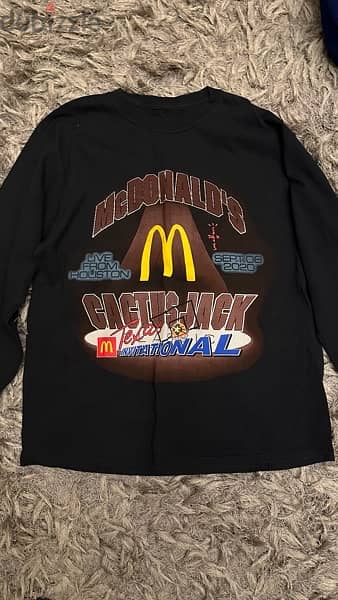 travis scott long sleeve mcdo collab 1