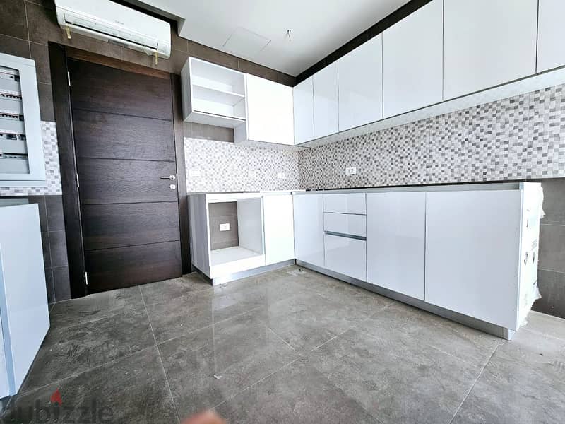 RA24-3319 A Luxurious apartment in Hamra, 165 m, is now for sale 9
