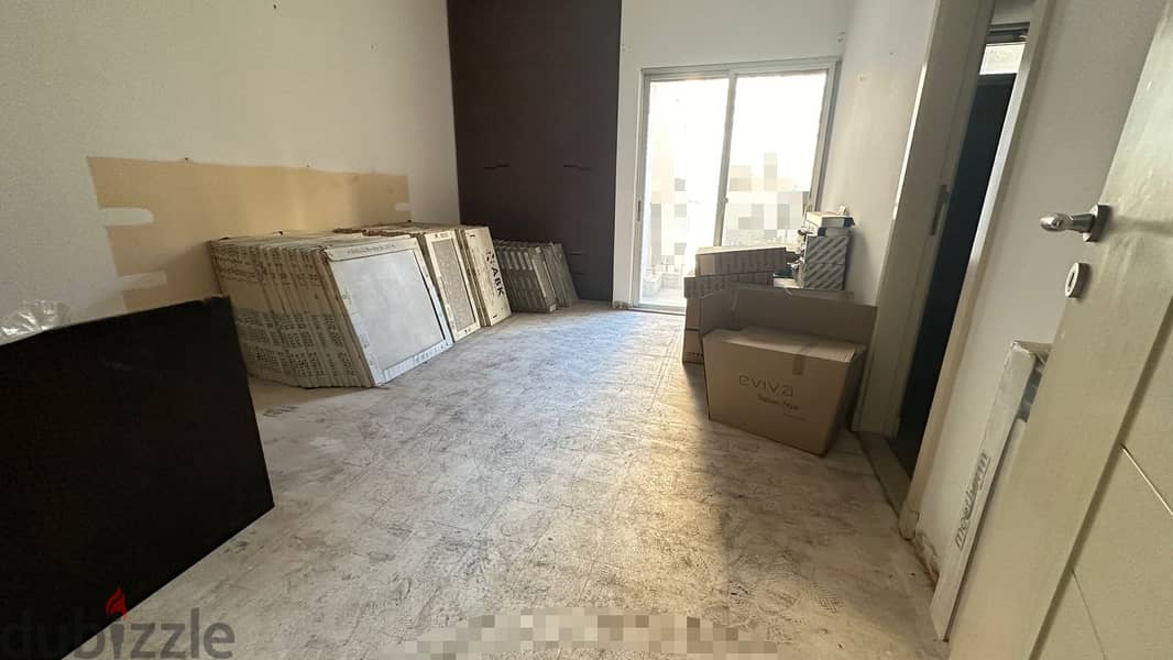 Apartment for sale in Sanayehشقة للبيع في الصنايع 2