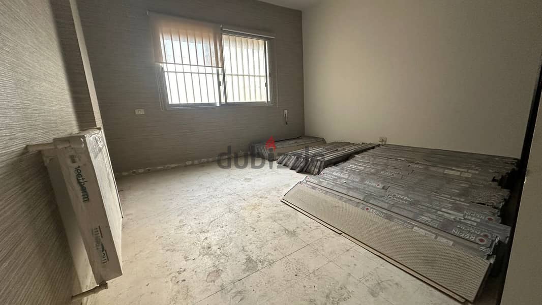 Apartment for sale in Sanayehشقة للبيع في الصنايع 7