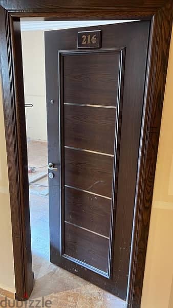 door سنديان أمركي