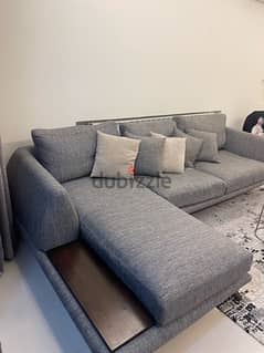 Sofa shape L