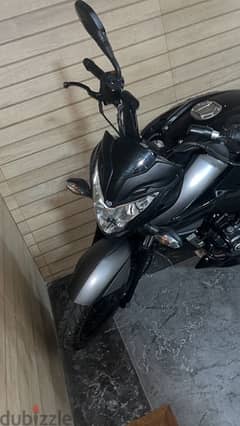 Bajaj Pulsar Black 200cc Very Clean 15,000 km