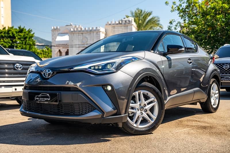 2022 TOYOTA C-HR BUMC Source With 600 KM Only 7
